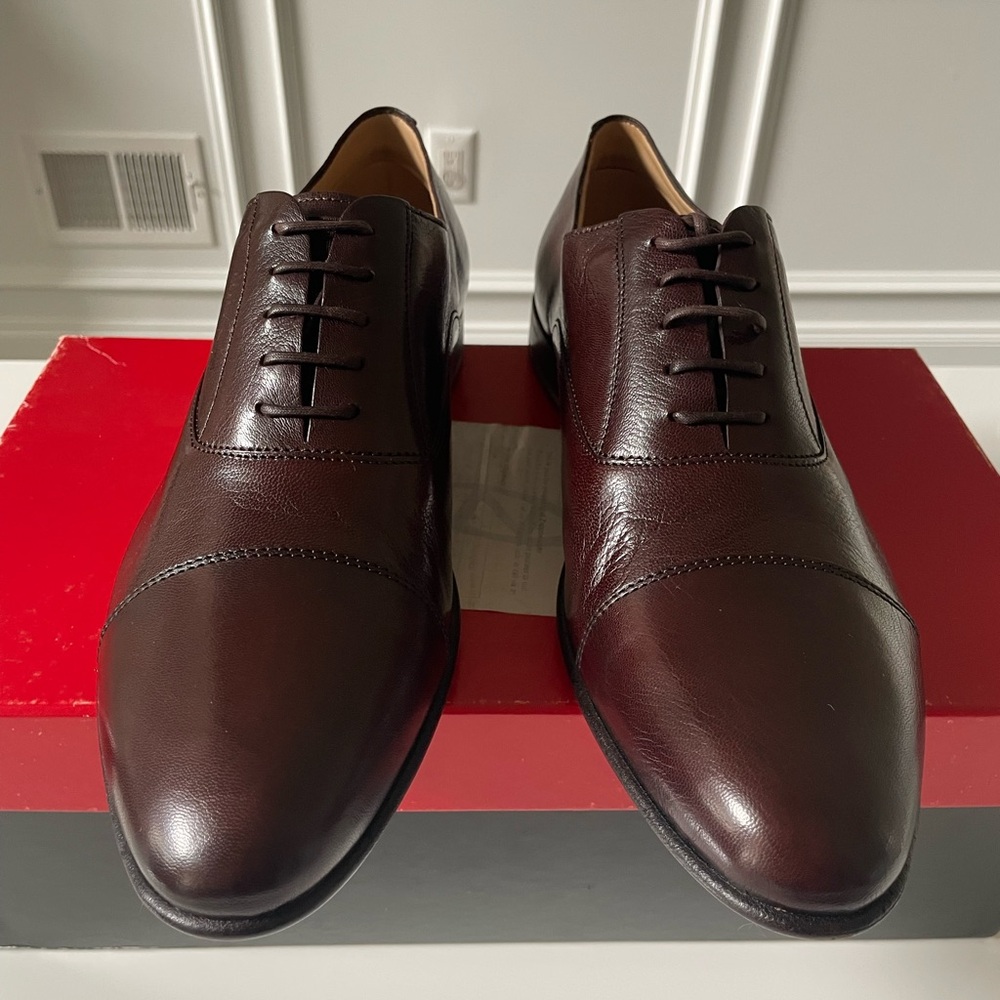 Men’s leather dress shoes from Hugo.